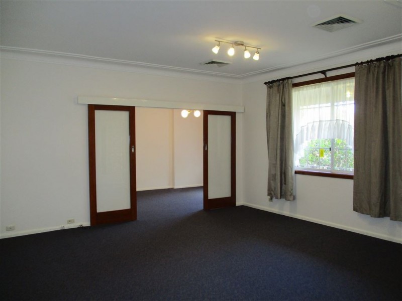 1 Dremeday St, Northmead NSW 2152