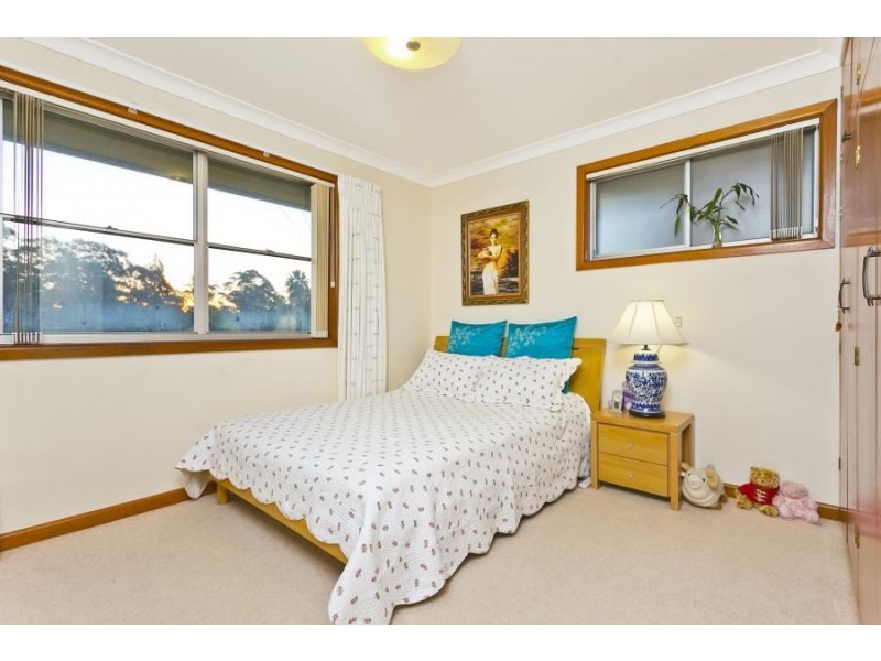 6 Kelvin Grove, Winston Hills NSW 2153