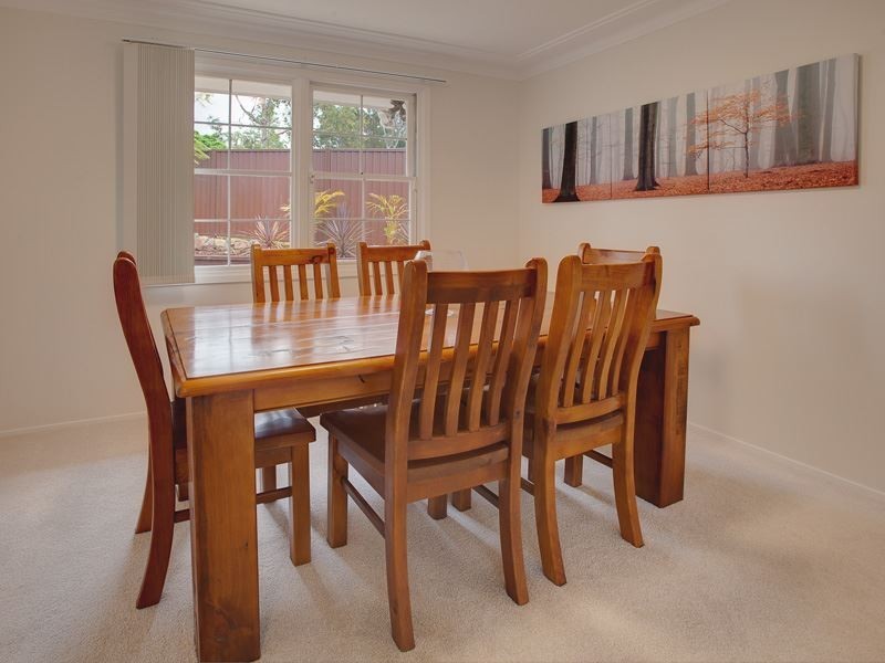 15 Hutchins Crescent, Kings Langley NSW 2147