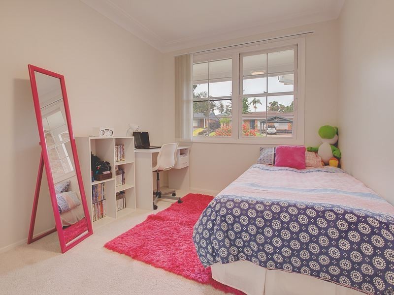 15 Hutchins Crescent, Kings Langley NSW 2147