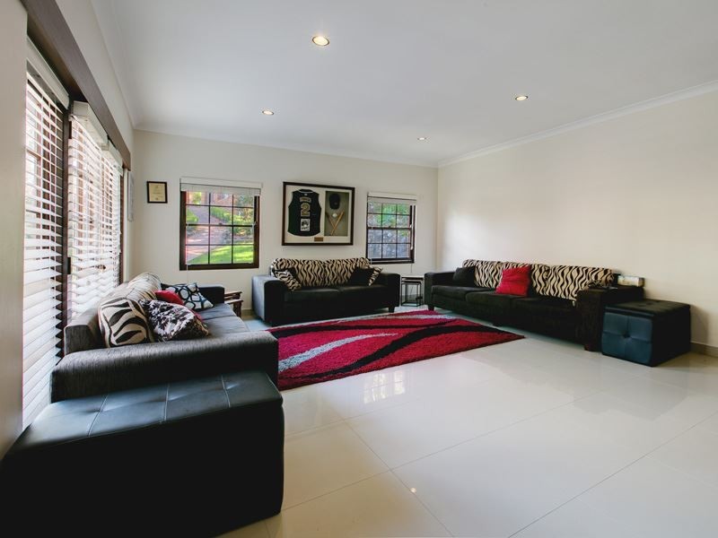 25 Yale Close, North Rocks NSW 2151