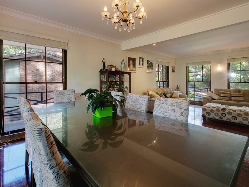 25 Yale Close, North Rocks NSW 2151