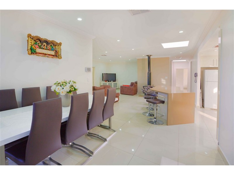 2 Kleins Road, Northmead NSW 2152