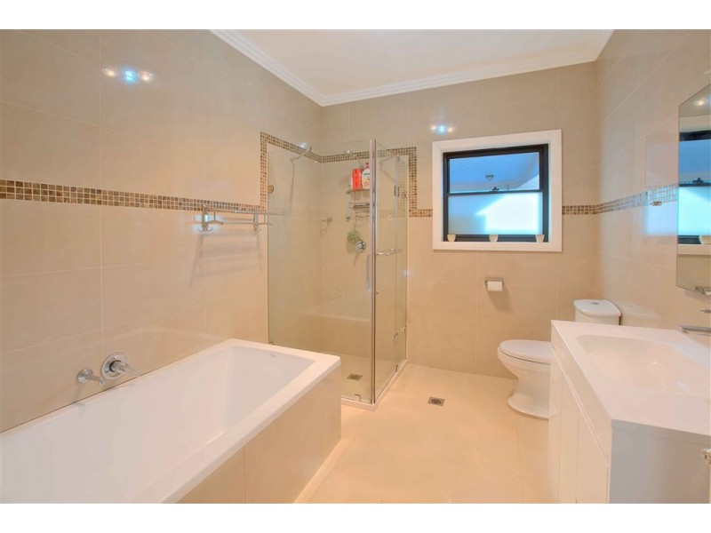 2 Kleins Road, Northmead NSW 2152