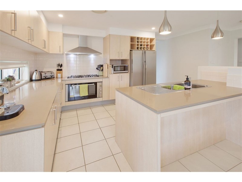 86 Phoenix Avenue, Beaumont Hills NSW 2155
