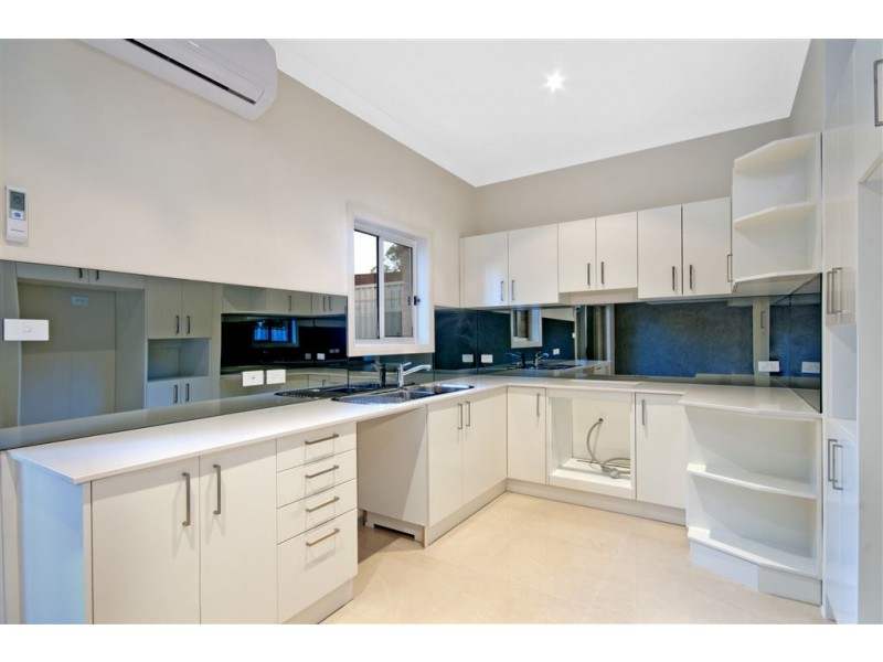 15a Magowar Rd, Pendle Hill NSW 2145