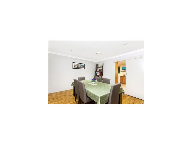 29 Allambie Ave, Northmead NSW 2152