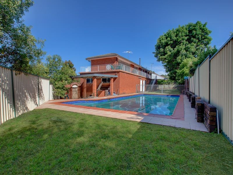 8 Lisbon Court, Castle Hill NSW 2154