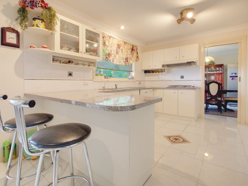 8 Oakdale Place, Baulkham Hills NSW 2153