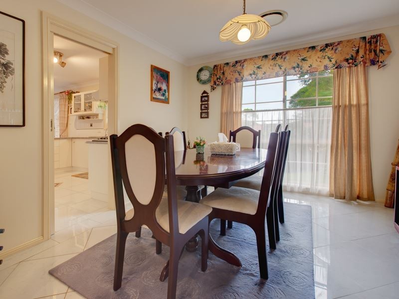 8 Oakdale Place, Baulkham Hills NSW 2153