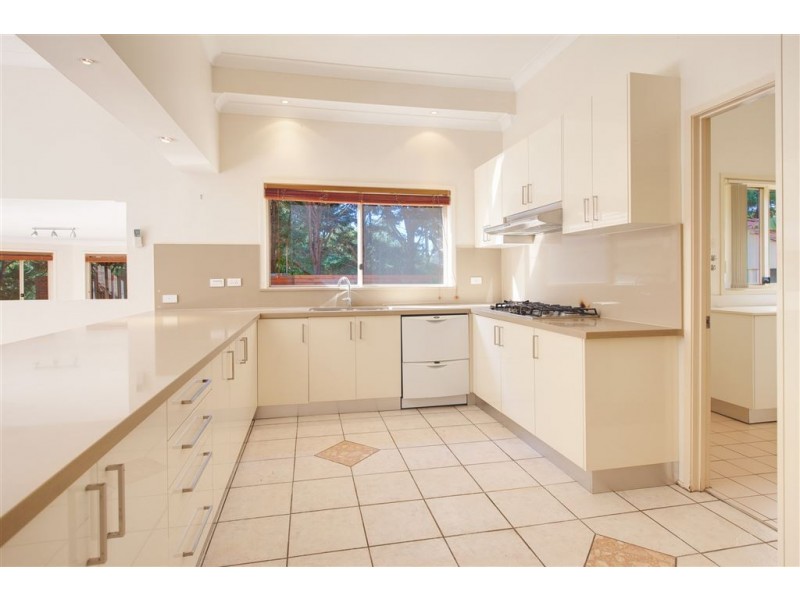 16 Cedar Grove, Castle Hill NSW 2154