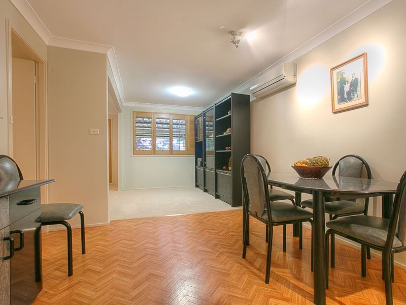 4 Simpson Place, Kings Langley NSW 2147