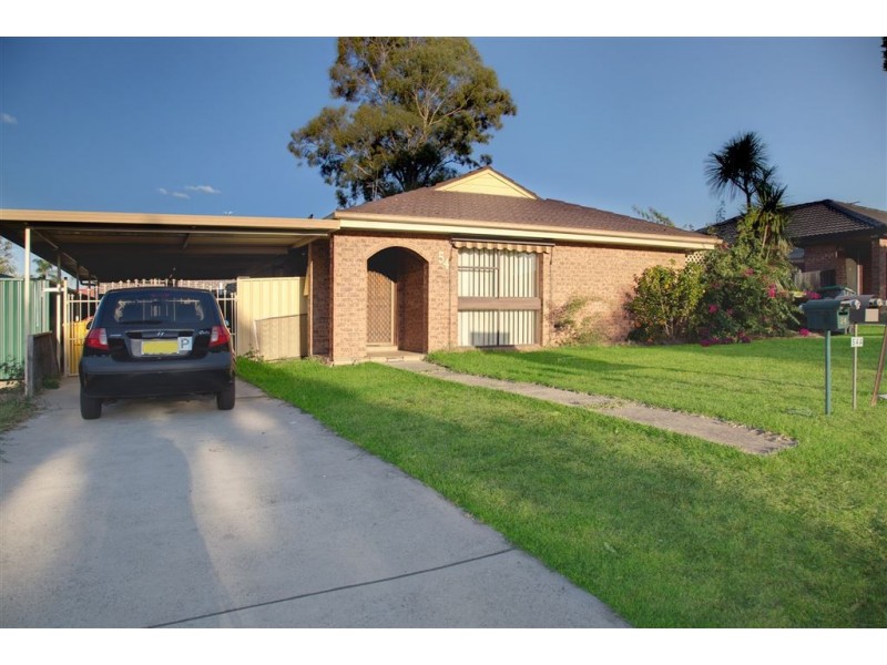 54 Coowarra Drive, St Clair NSW 2759