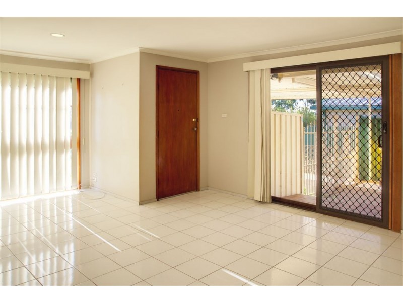 54 Coowarra Drive, St Clair NSW 2759