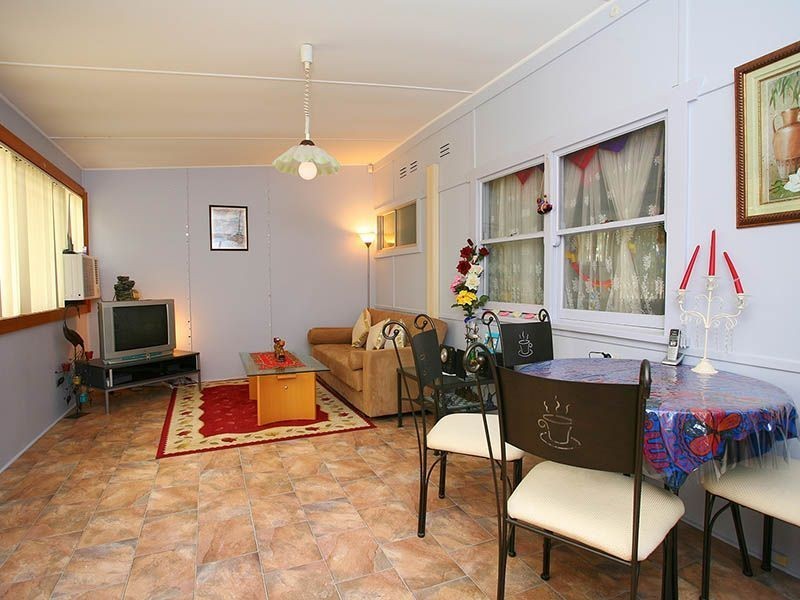 11 Dan Avenue, Blacktown NSW 2148