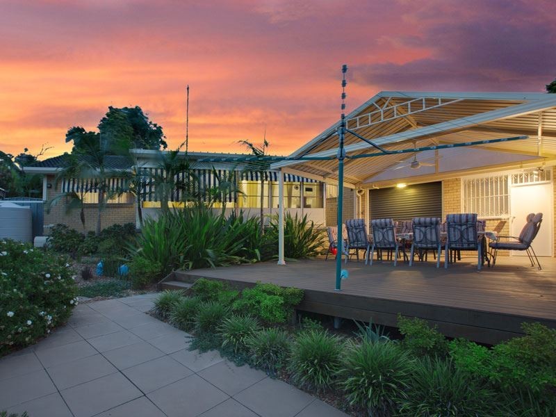 1 Pembury Ave, North Rocks NSW 2151