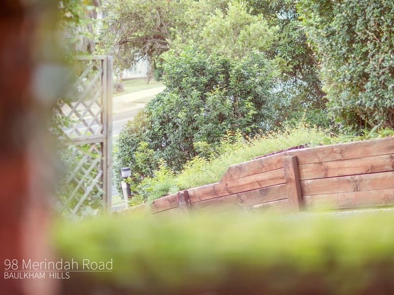 98 Merindah Road, Baulkham Hills NSW 2153