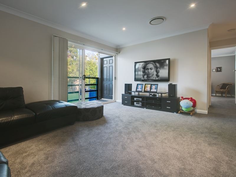 81 Oakes Road, Old Toongabbie NSW 2146