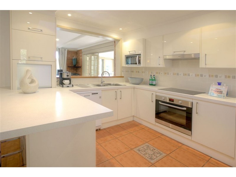 8 Rajola Place, North Rocks NSW 2151