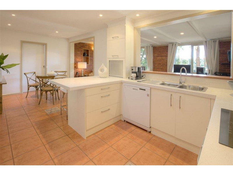 8 Rajola Place, North Rocks NSW 2151