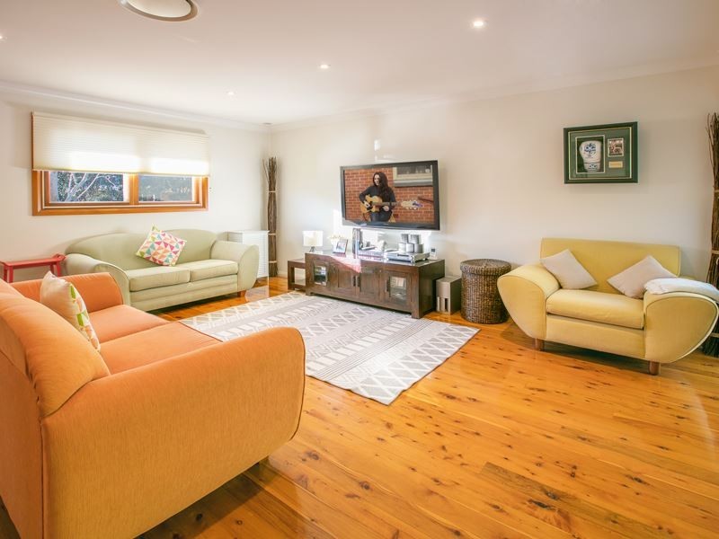 8 Rosleen Place, Baulkham Hills NSW 2153