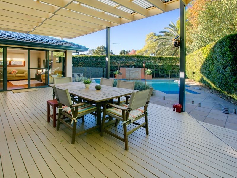 8 Rosleen Place, Baulkham Hills NSW 2153