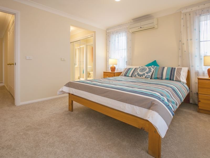 10 Cattai Creek Drive, Kellyville NSW 2155