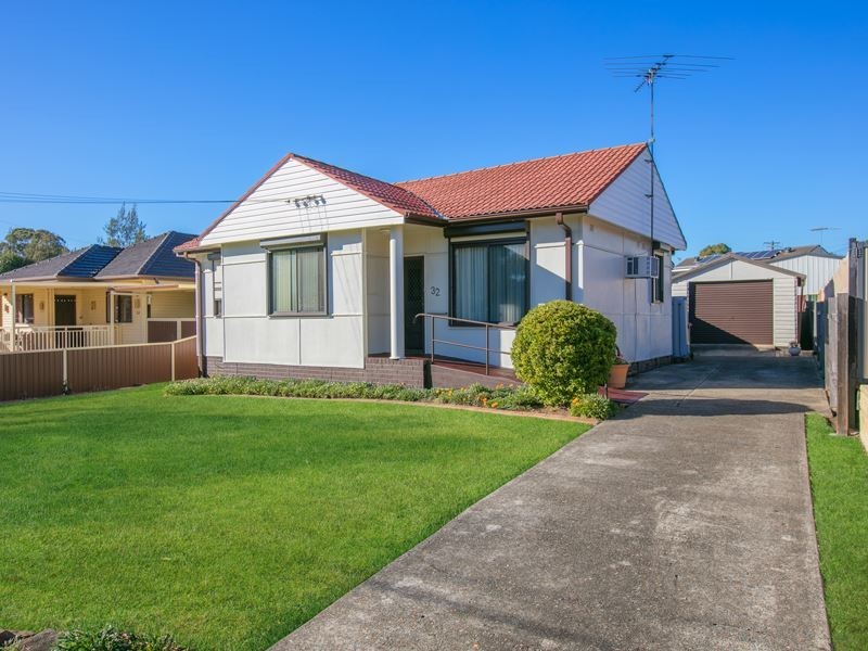 32 Allen Road, Blacktown NSW 2148