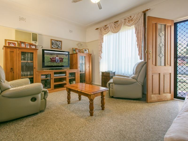 32 Allen Road, Blacktown NSW 2148