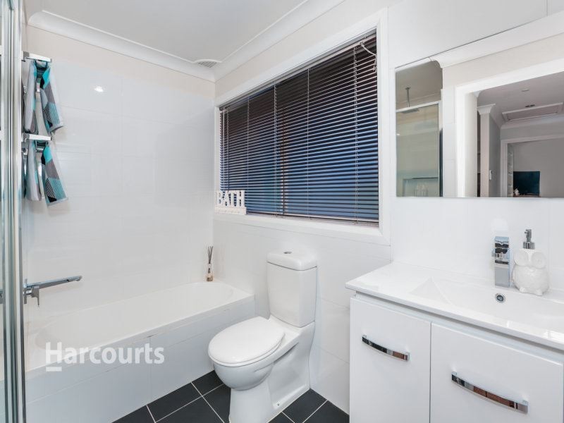 9 Isaac Smith Parade, Kings Langley NSW 2147