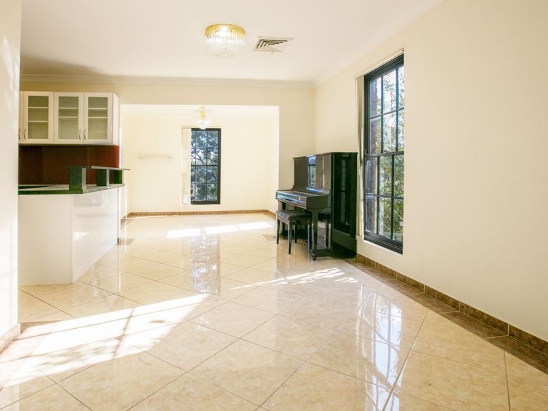 11 Reiby Drive, Baulkham Hills NSW 2153