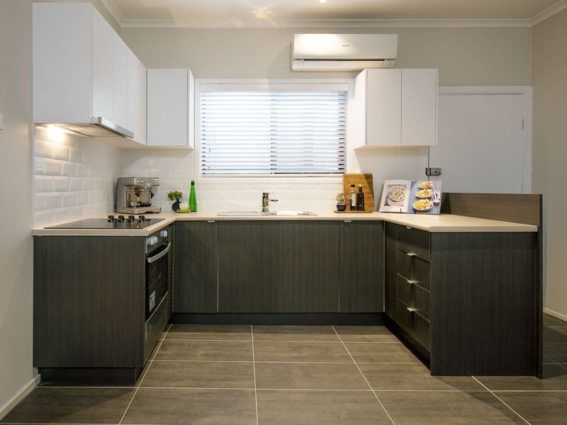 2b Moir Avenue, Northmead NSW 2152