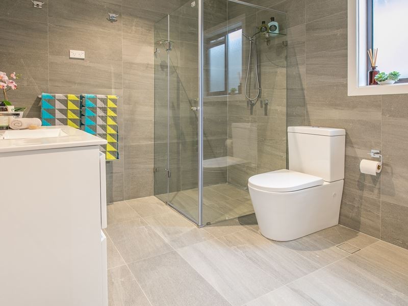 2b Moir Avenue, Northmead NSW 2152