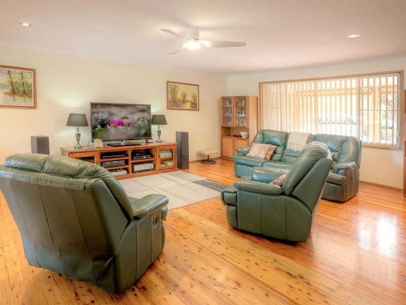 16 Larken Avenue, Baulkham Hills NSW 2153