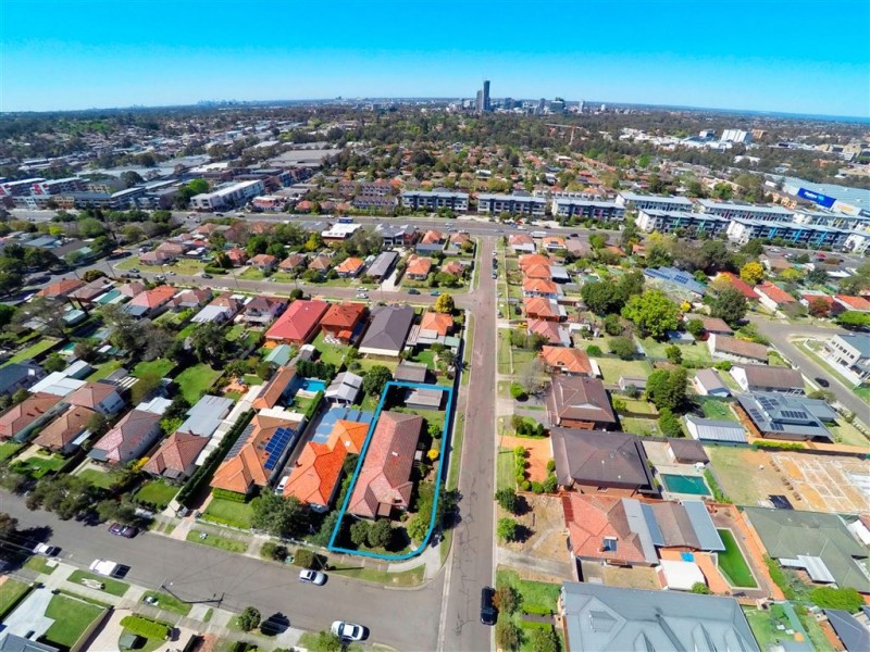 22 Raymond Avenue, Northmead NSW 2152