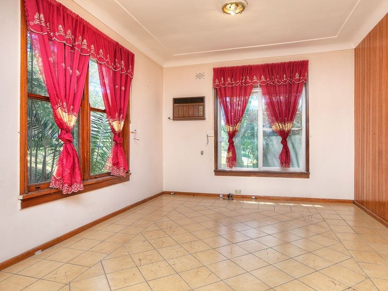 48 Gladys Cres, Seven Hills NSW 2147