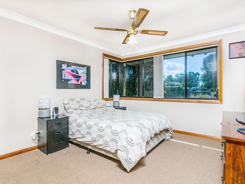 14 Lincoln Drive, Cambridge Park NSW 2747