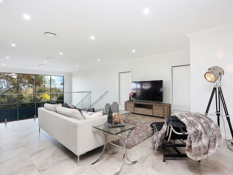 8 Moses Way, Winston Hills NSW 2153