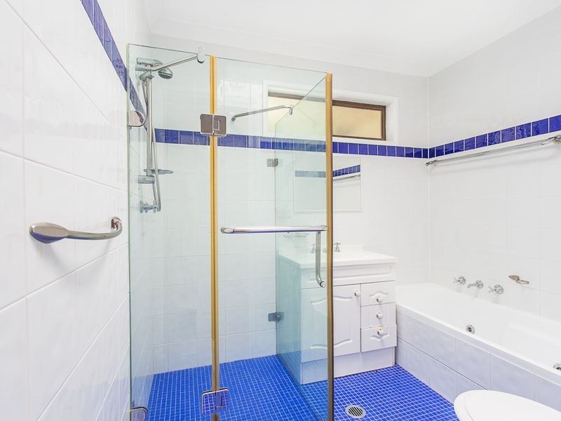 35 Dobson Crescent, Baulkham Hills NSW 2153