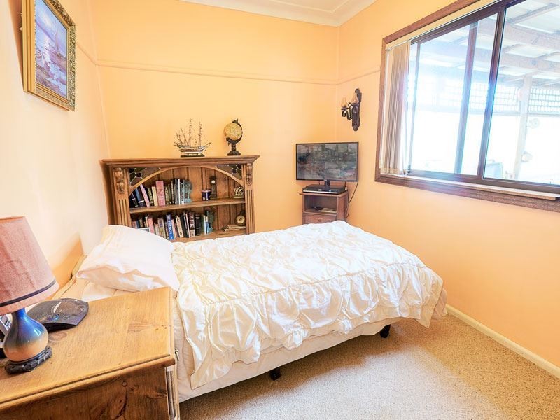 8 Holmes Street, Lalor Park NSW 2147