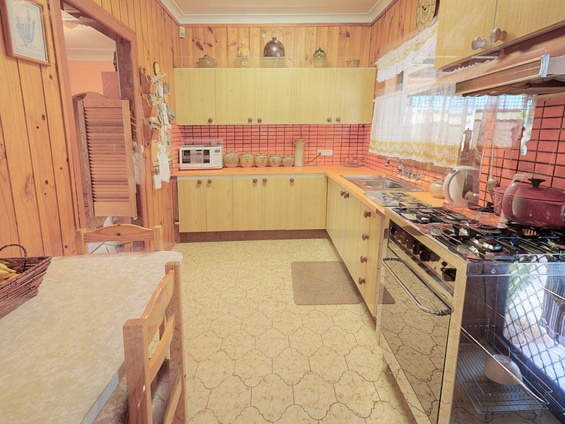 8 Holmes Street, Lalor Park NSW 2147