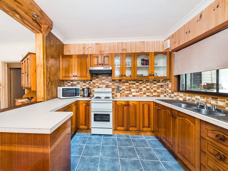 13 Danny Road, Lalor Park NSW 2147