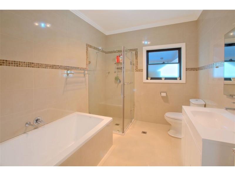 2 Kleins Road, Northmead NSW 2152