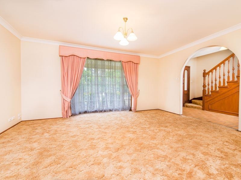 1 Salamander Grove, Baulkham Hills NSW 2153