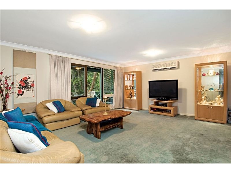 40 Ulundri Drive, Castle Hill NSW 2154