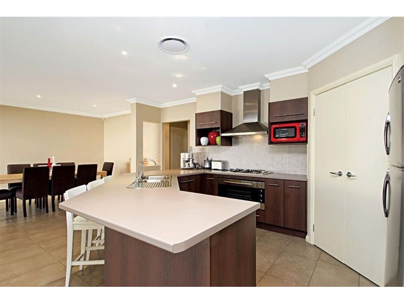 10 Finch Place, Castle Hill NSW 2154