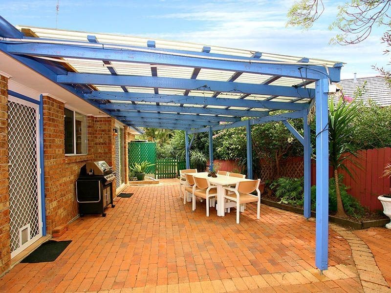 9 Dee Place, Prospect NSW 2148