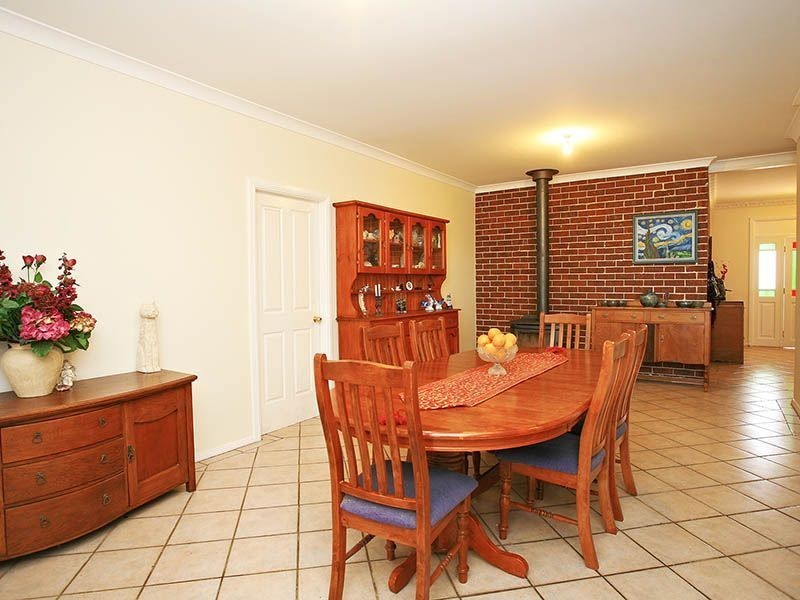 6 Chatres Street, St Clair NSW 2759