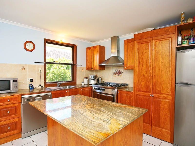 6 Dahlia Street, Quakers Hill NSW 2763