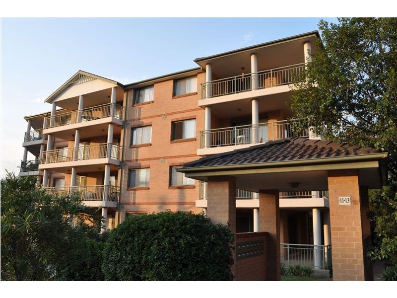 2/11 Fourth Avenue, Blacktown NSW 2148